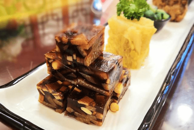 朋侪小聚饺子楼 鲅鱼饺子、贝勒烤肉 吃得心满足足:英亚官网首页(图6)
朋侪小聚饺子楼 鲅鱼饺子、贝勒烤肉 吃得心满足足:英亚官网首页(图6)