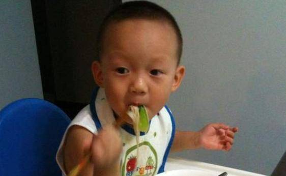 “英亚官方网站”
1碗鸡蛋面 测出家庭的3种品级 第一级 毁了孩子怙恃却不自知(图7)